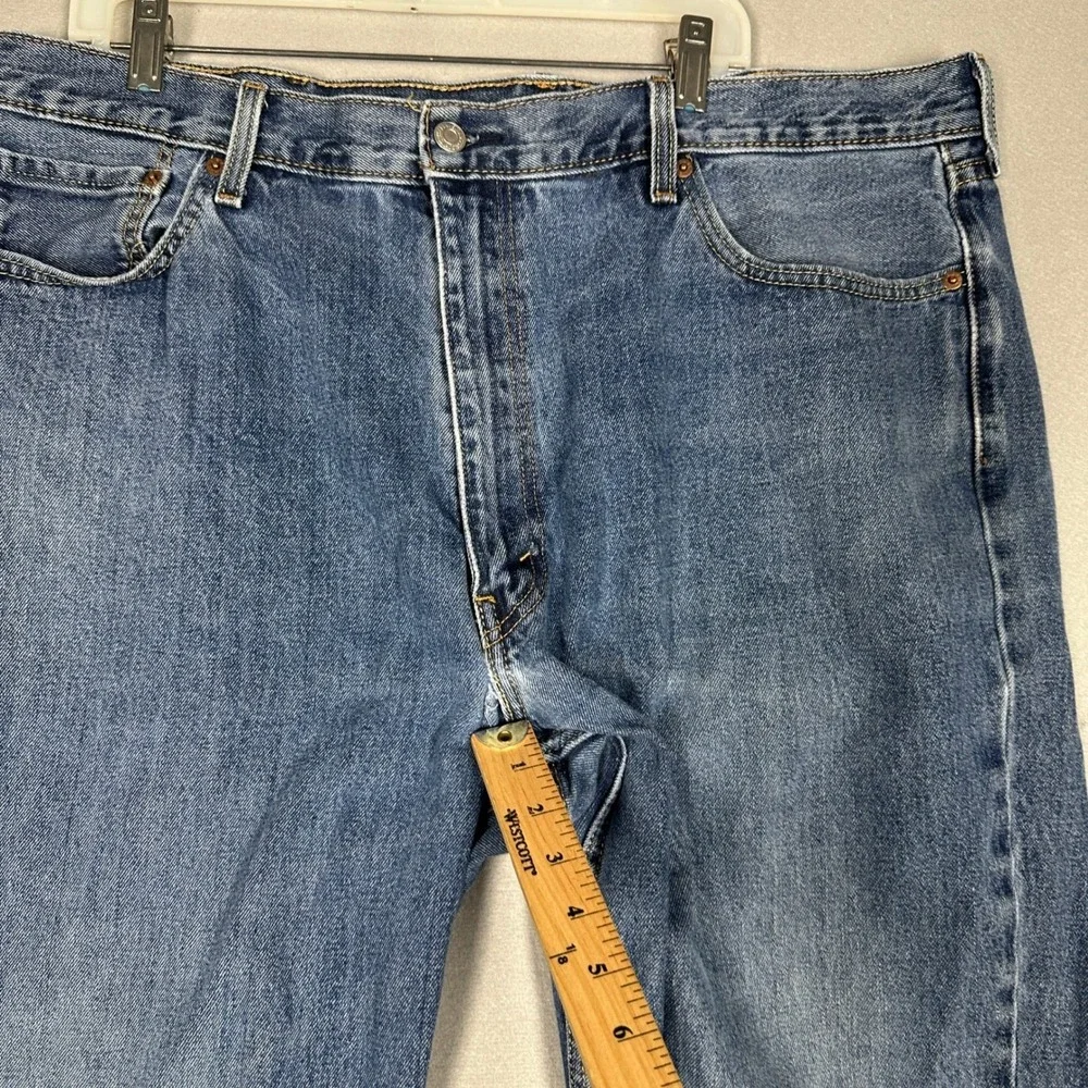 Levis 550 Jeans Mens 42X32 Blue Relaxed Fit Tapered Leg Distressed Red Tab Denim